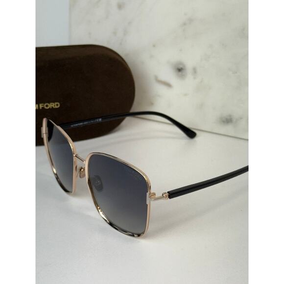 NEW Tom Ford Fern FT1029 Sunglasses in Rose Gold Polarized main image 5